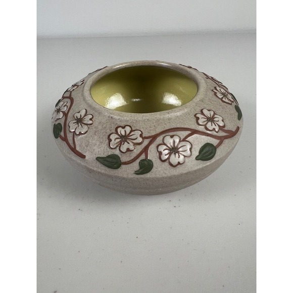 Pigeon Forge Pottery Other - Pigeon Forge Pottery Dogwood Floral Round Bowl Tan Yellow Vintage Tennessee 4.5"